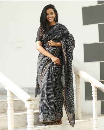 Black chanderi cotton sari by Desi Doree | The Secret Label