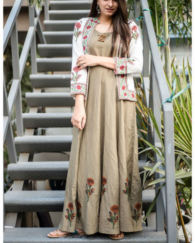 Jharonka maati anarkali with dupatta by Label Harsha Khatry The Secret Label