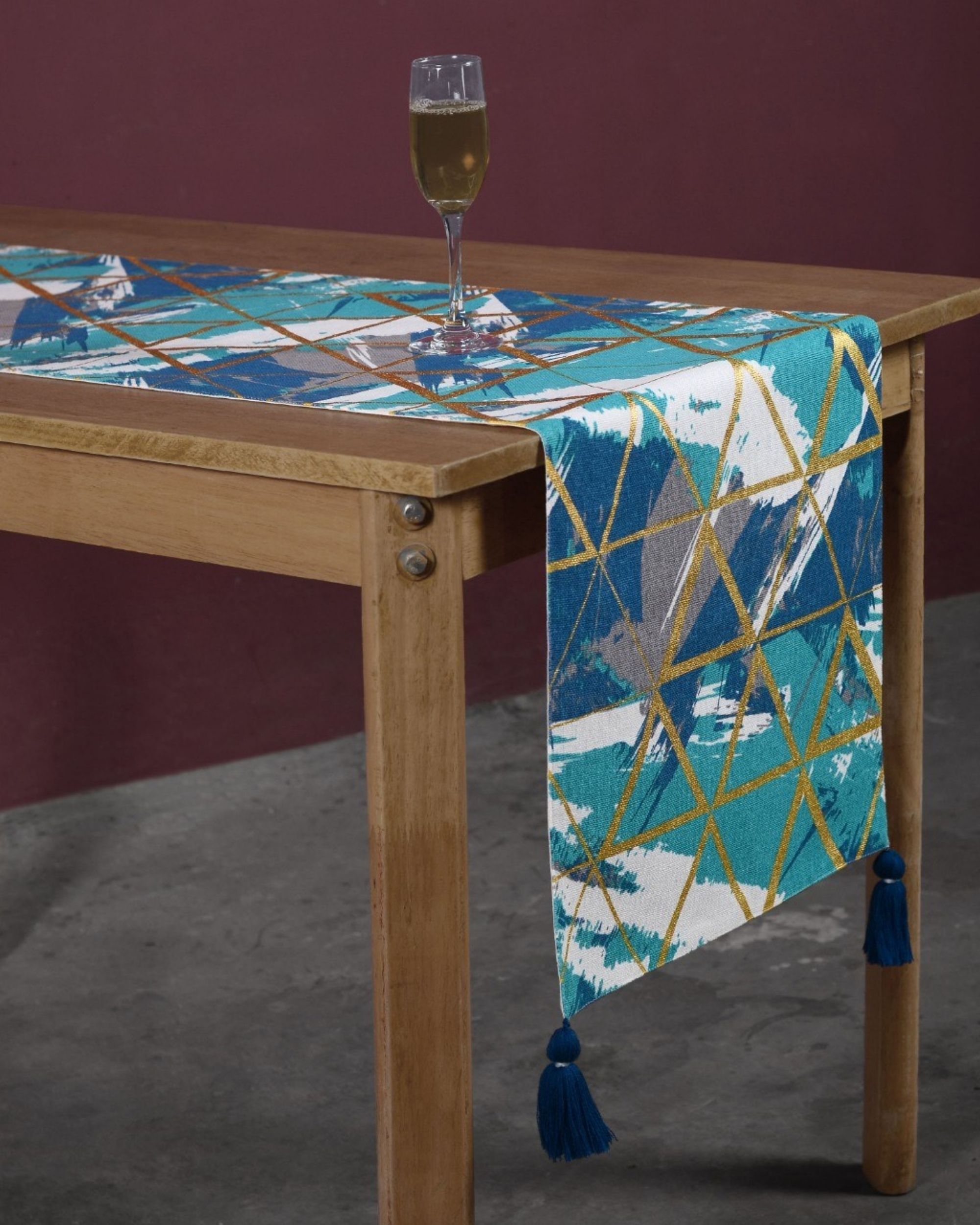 Shades of blue table runner