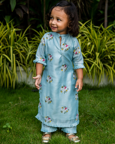 Khaadi kids outlet wear