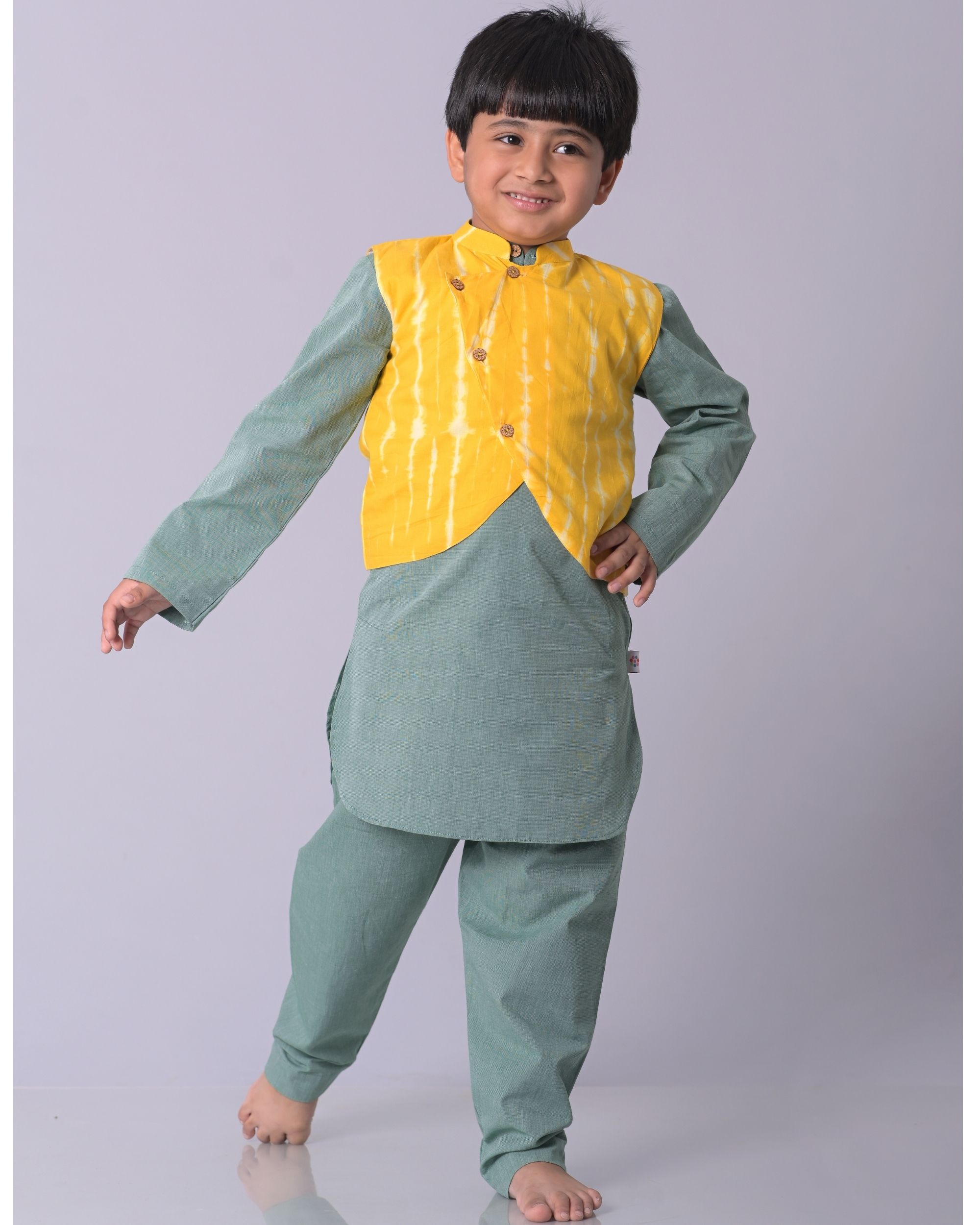 Green cotton kurta and pants with tie & dye cotton jacket - set of three
