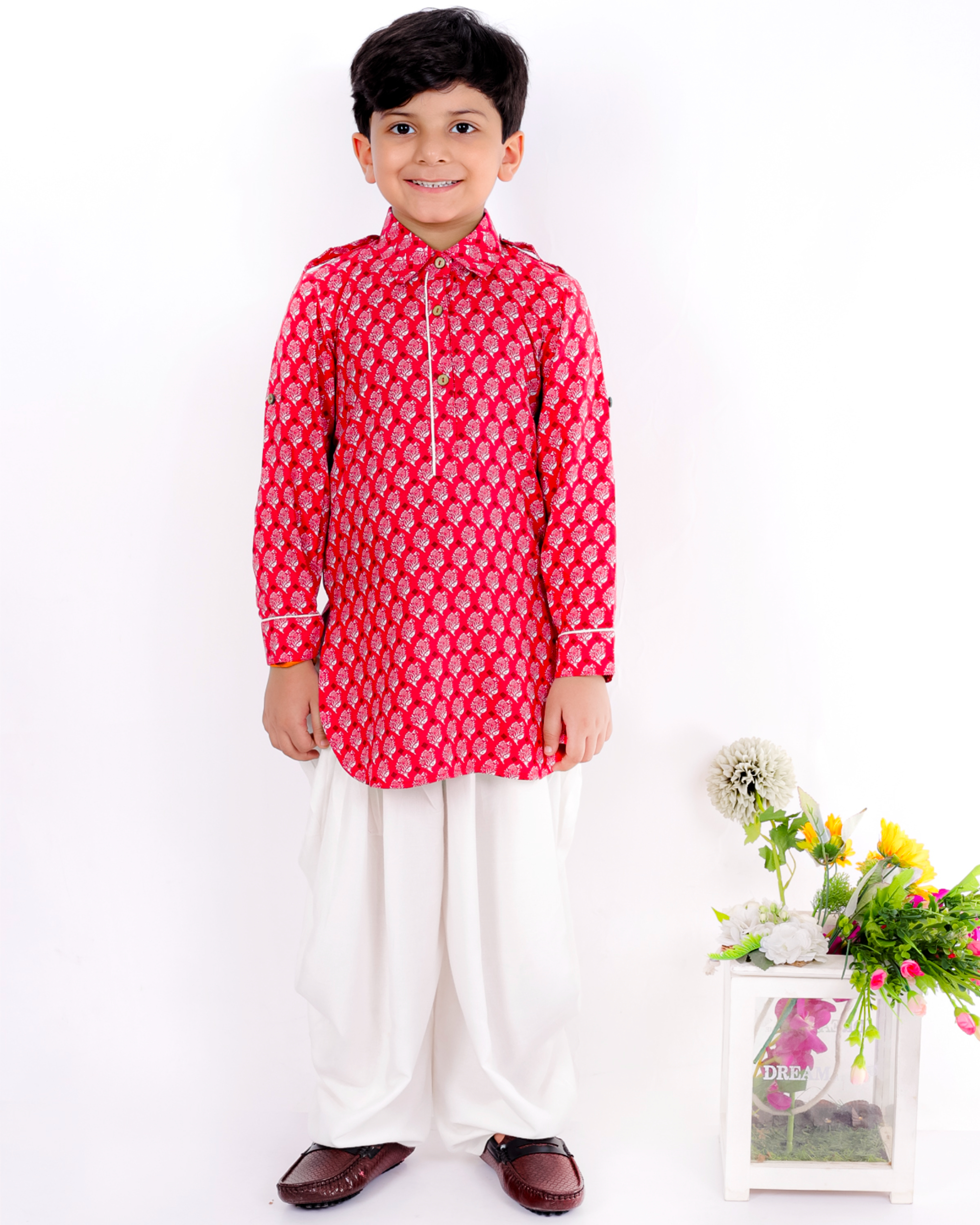 Red block printed kurta-pyjama set - set of two