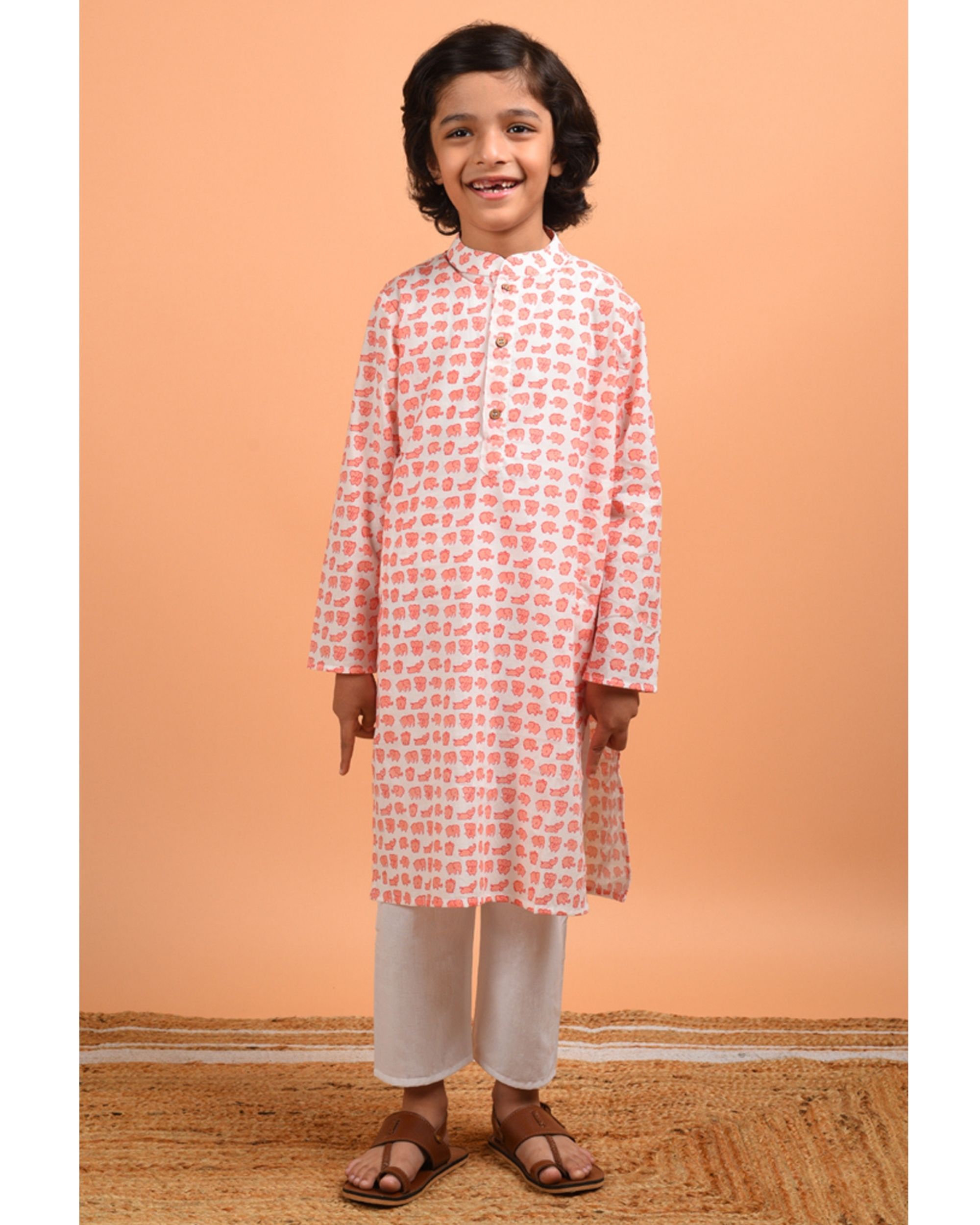 White and peach elephant printed kurta with pyjama - set of two