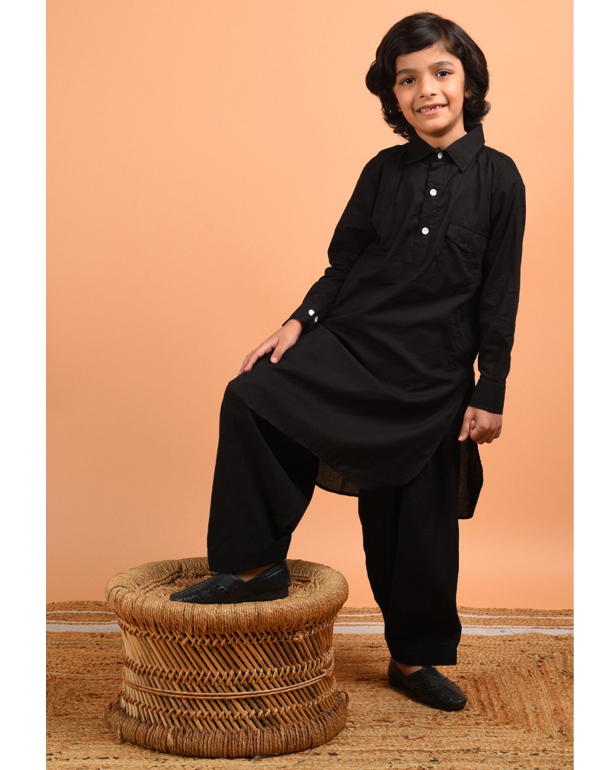 Black pathani kurta-pyjama set - set of two