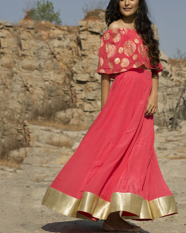 Pink off shoulder blouse with lehenga & dupatta | Lehenga, Aza fashion,  Clothes design