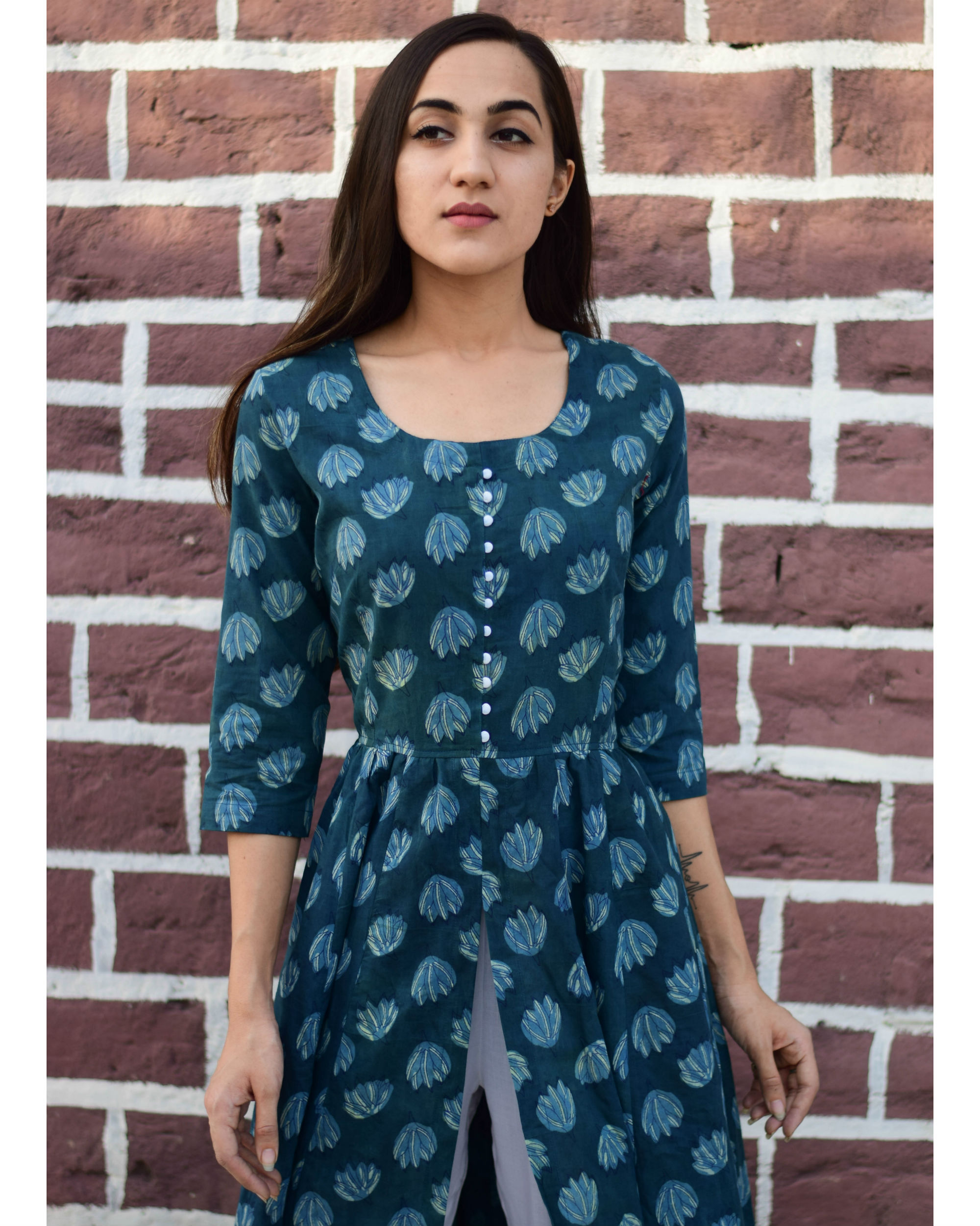 Blue flower print kurta with pants by Keva | The Secret Label