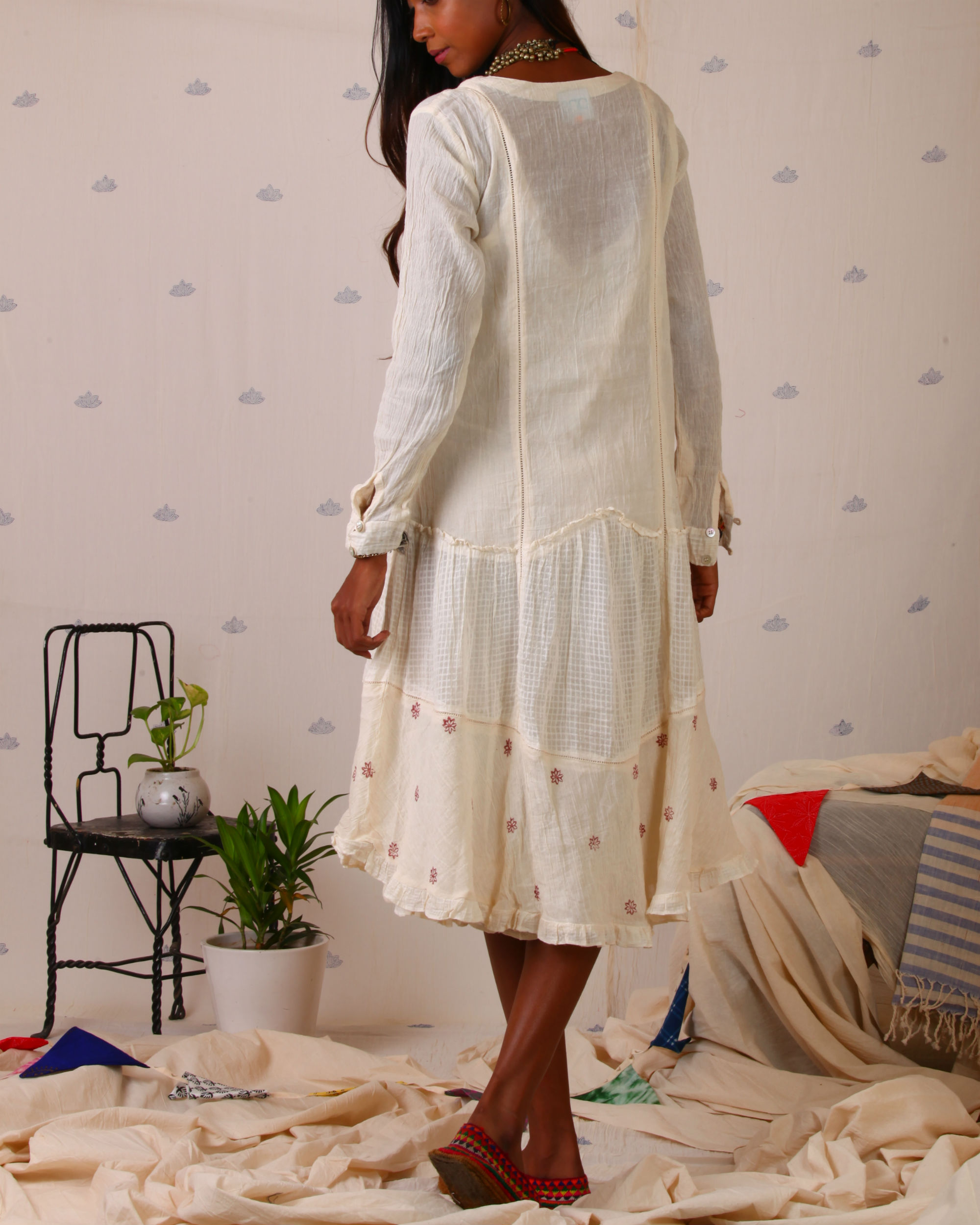 Muslin multiple layer wrap by ANS The Secret Label