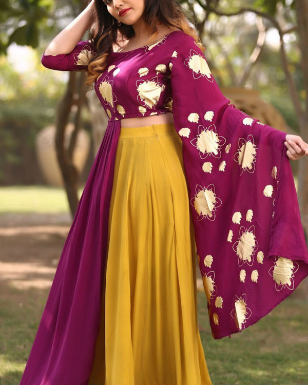 shoulder lehenga