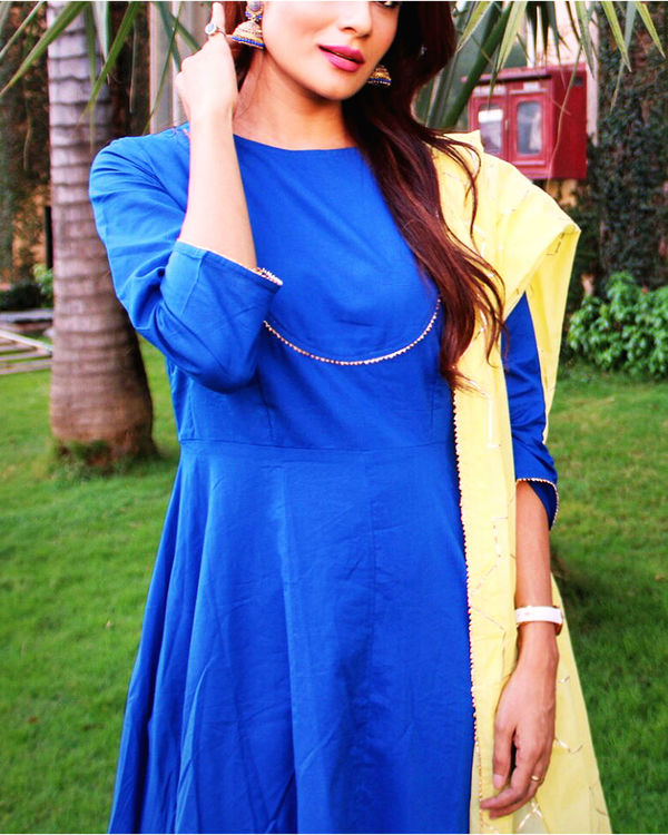 Royal blue suit set with lemon dupatta 2