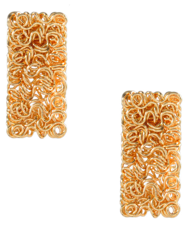 Golden rectangular mesh earrings 1