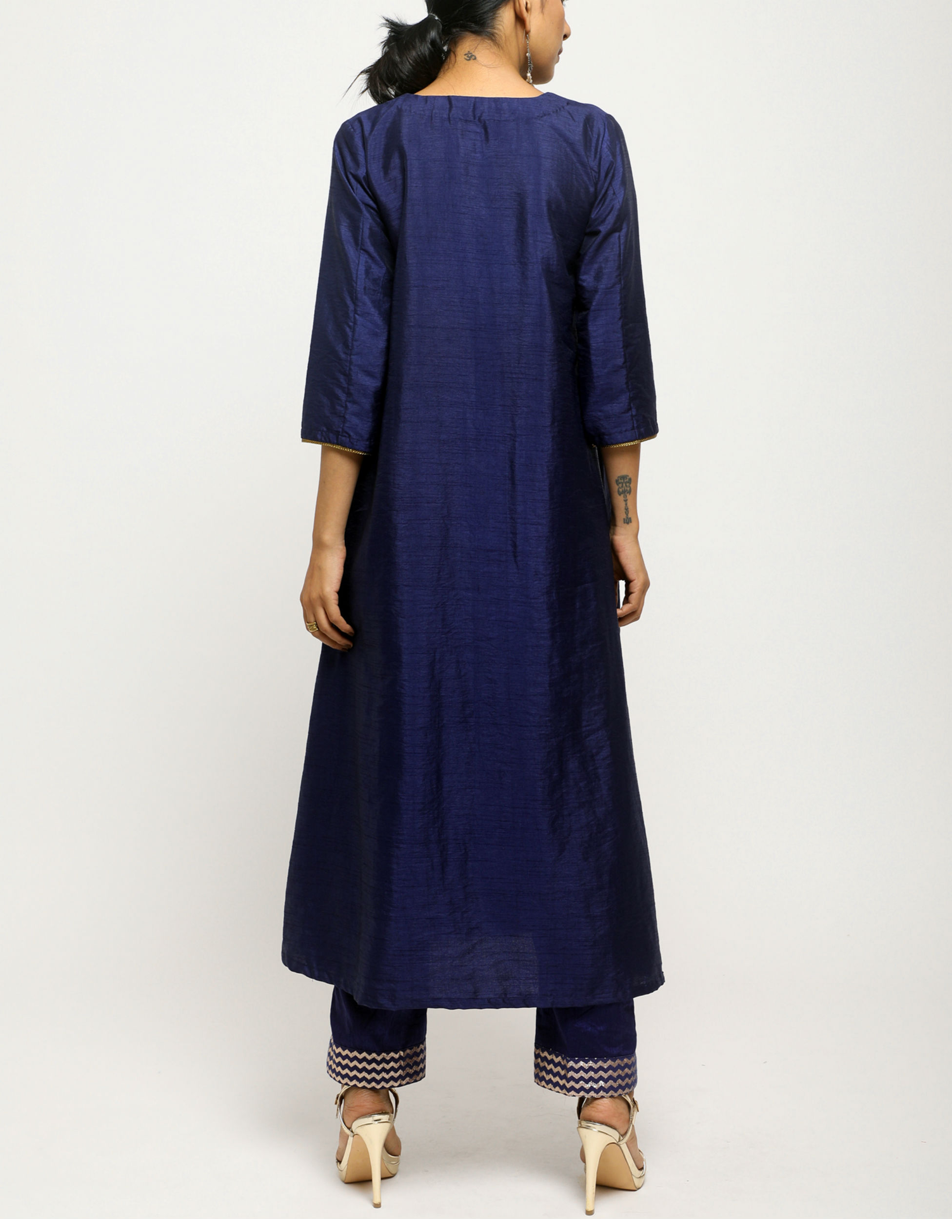 Navy blue lace kurta pant set by trueBrowns | The Secret Label