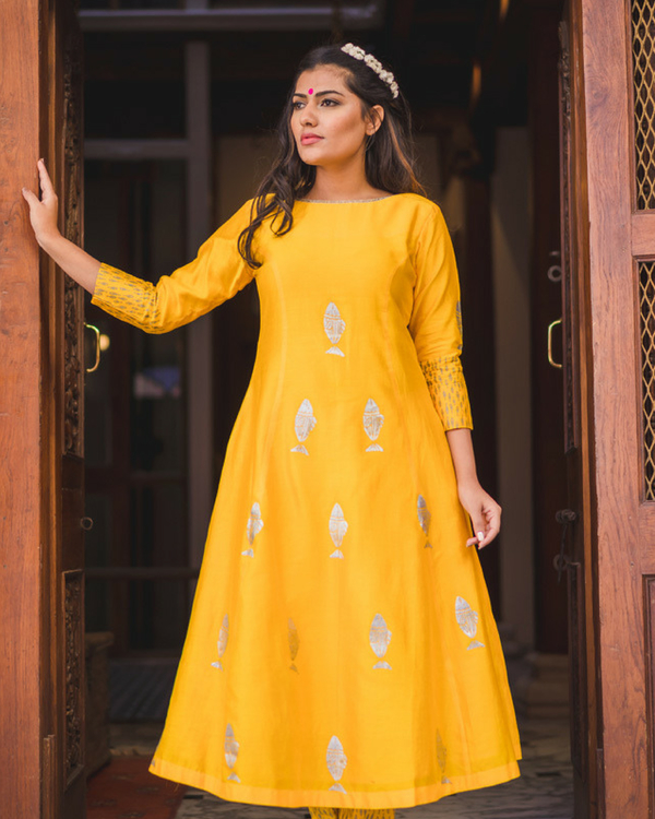 Mustard fish print kurta set with dupatta by Purple Panchi | The Secret ...