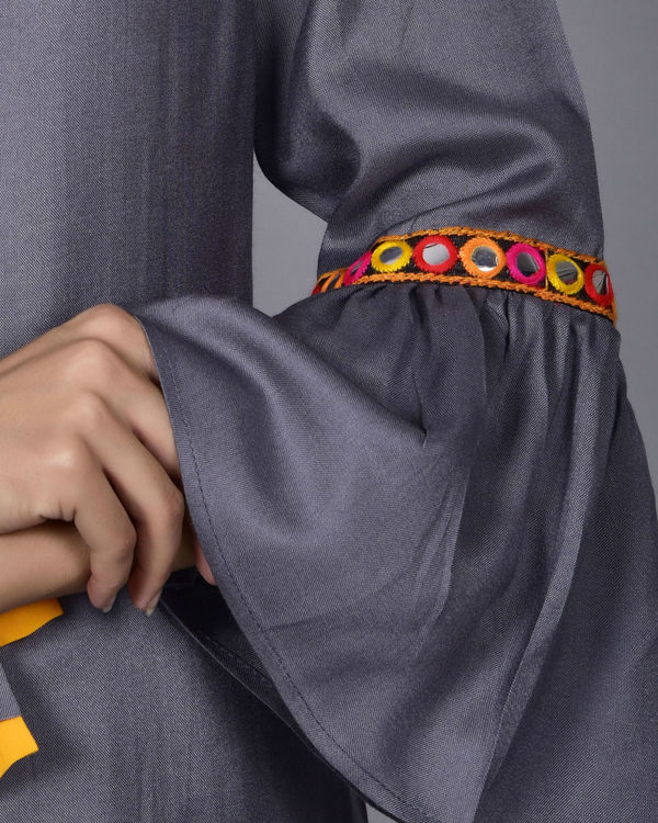 Lace embellished bell sleeves kurta set set of two by Empress Pitara