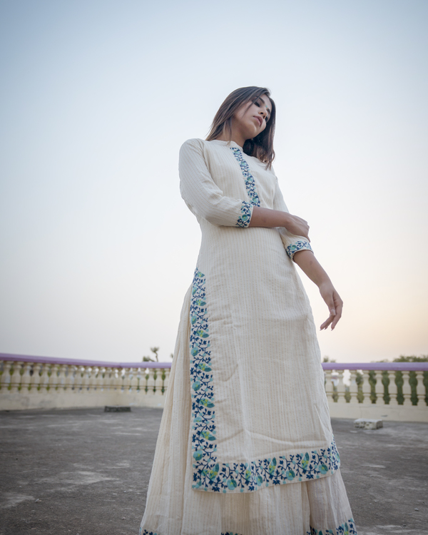 Off white and Turquoise embroidered kurta and inner - set of two 3