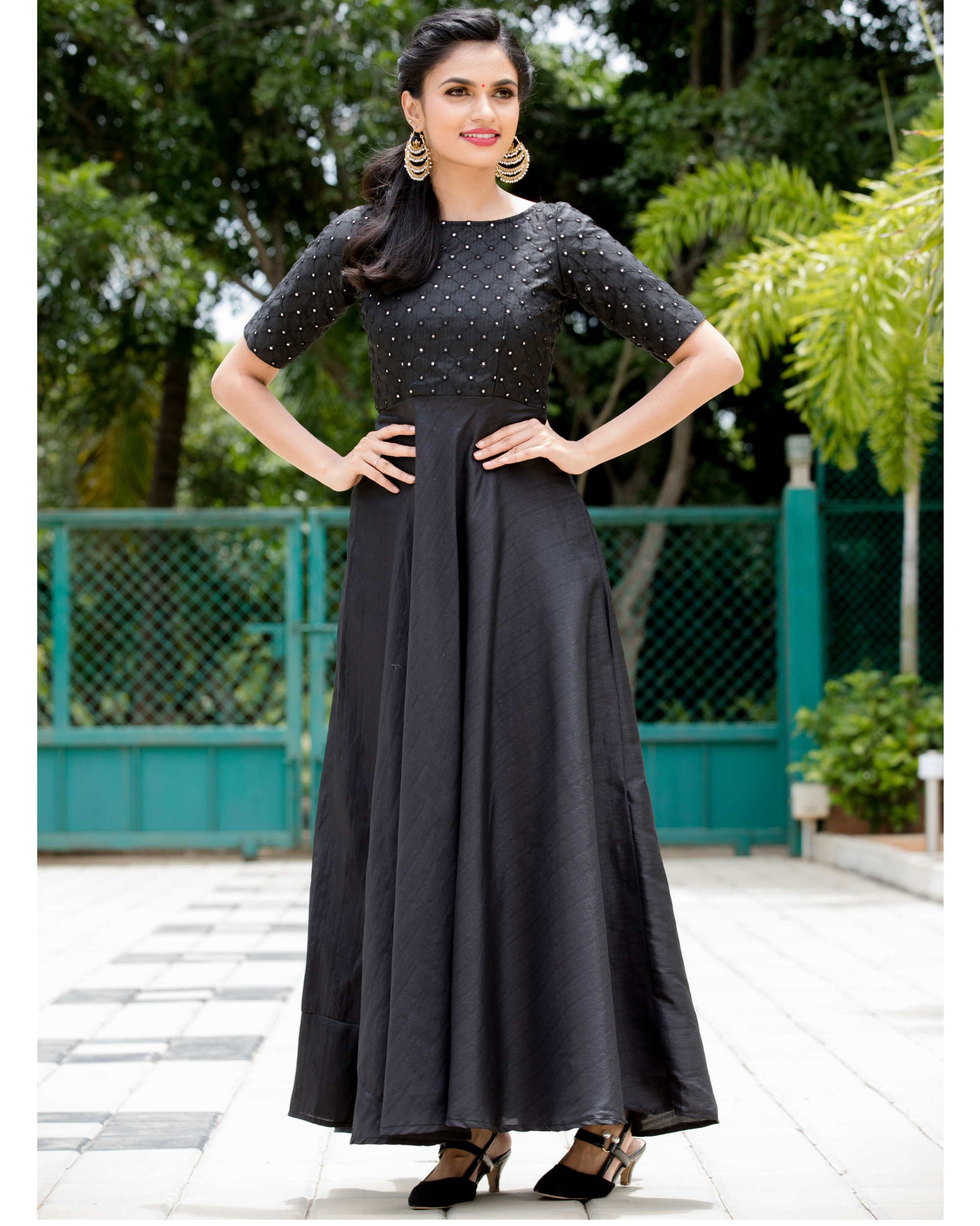 NEW TAMANNA QUEEN COLLECTION BLACK BANARES GOWN WITH DUPATTA FOFGM001   wwwsoosicoin