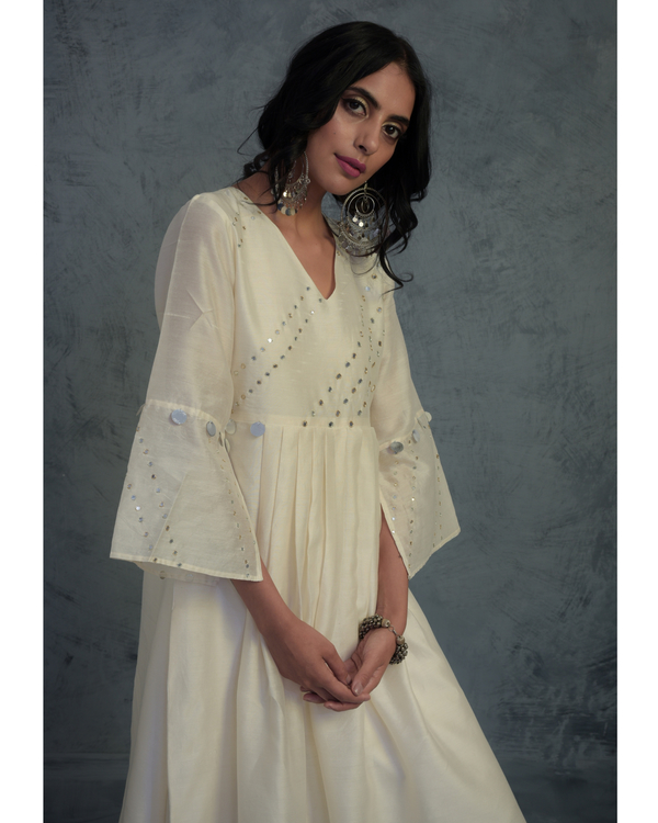 Cream chanderi  bell sleeved suit set - set of three 2