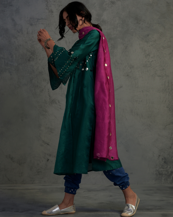 Emerald green mirror work chanderi kurta with joggers and dupatta- set of three 2