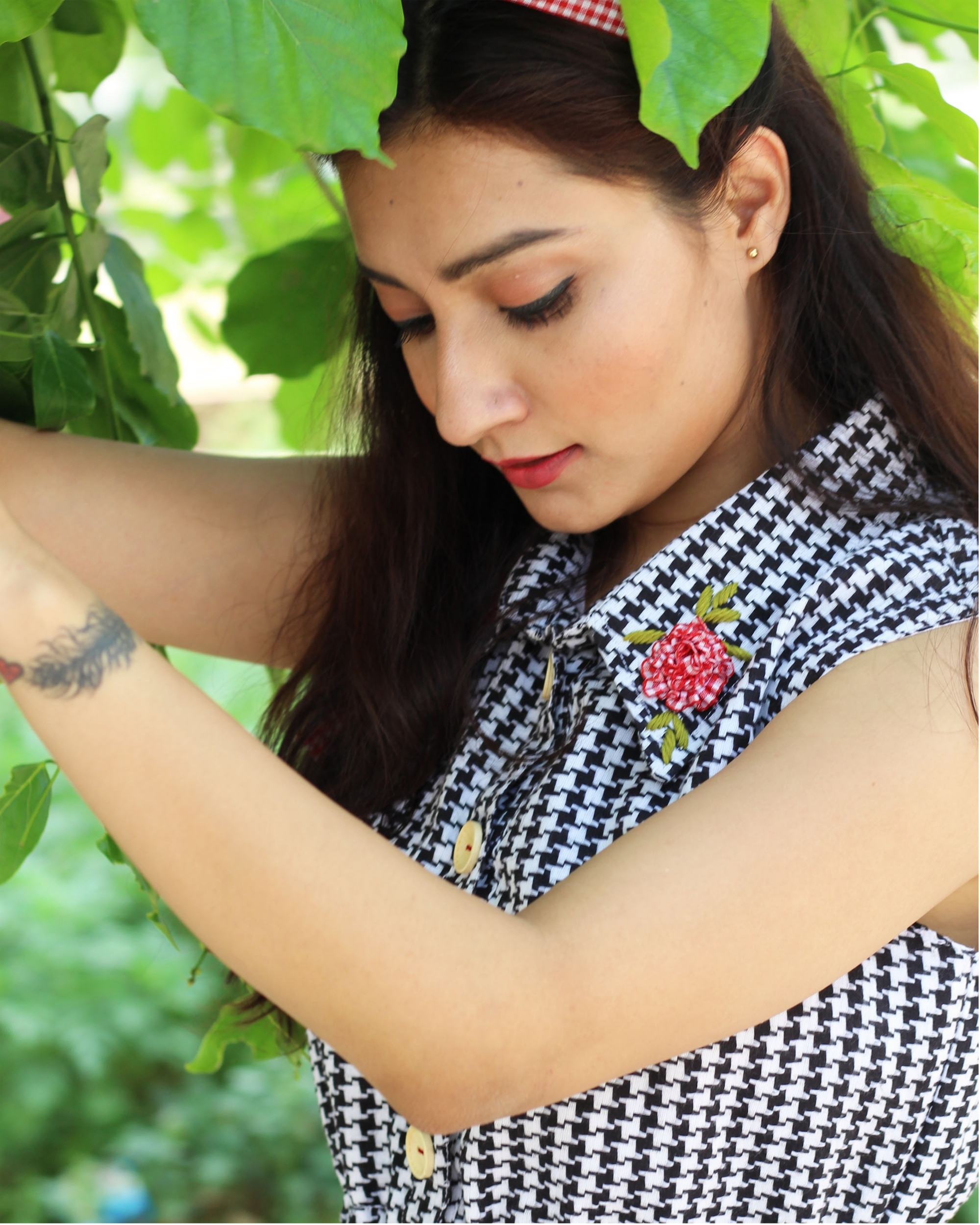 Black and white embroidered clearance dress