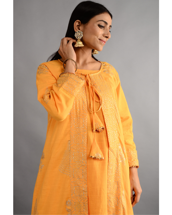 Mustard kurta with jacket and pants - set of three 3