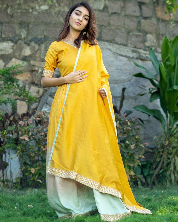 Ombre gathered dress with gota lace detailing and dupatta - set of two ...