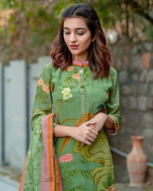 Fern green floral printed kurta and pants set with dupatta- set of three 3