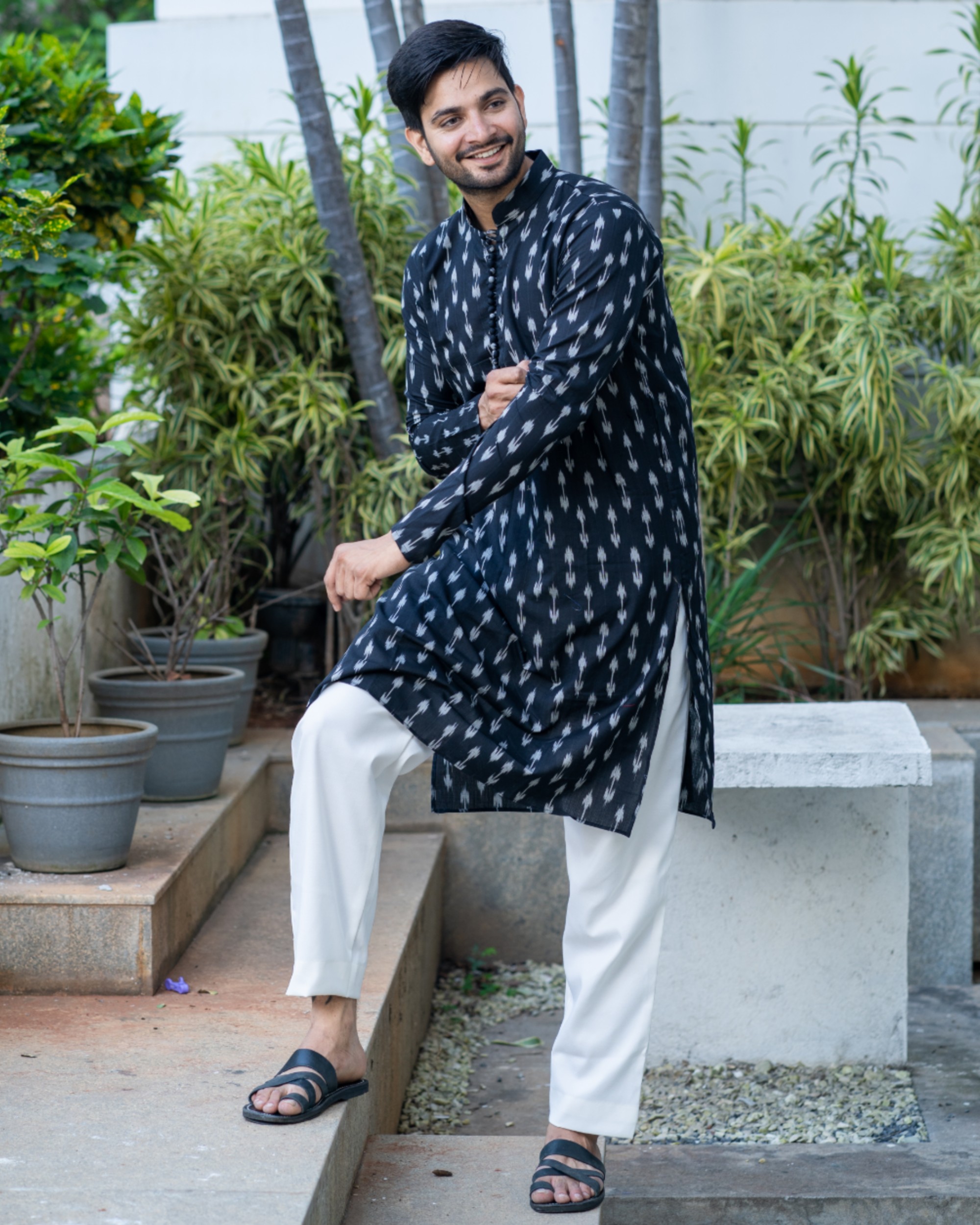 Black and white printed kurta and pyjama set- set of two by Desi Doree ...