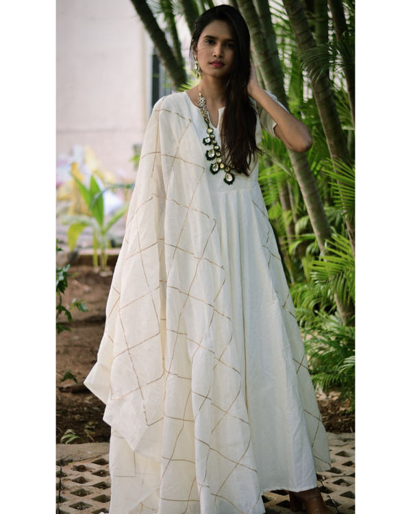 White diamond cage gota dress and dupatta set- set of two 1