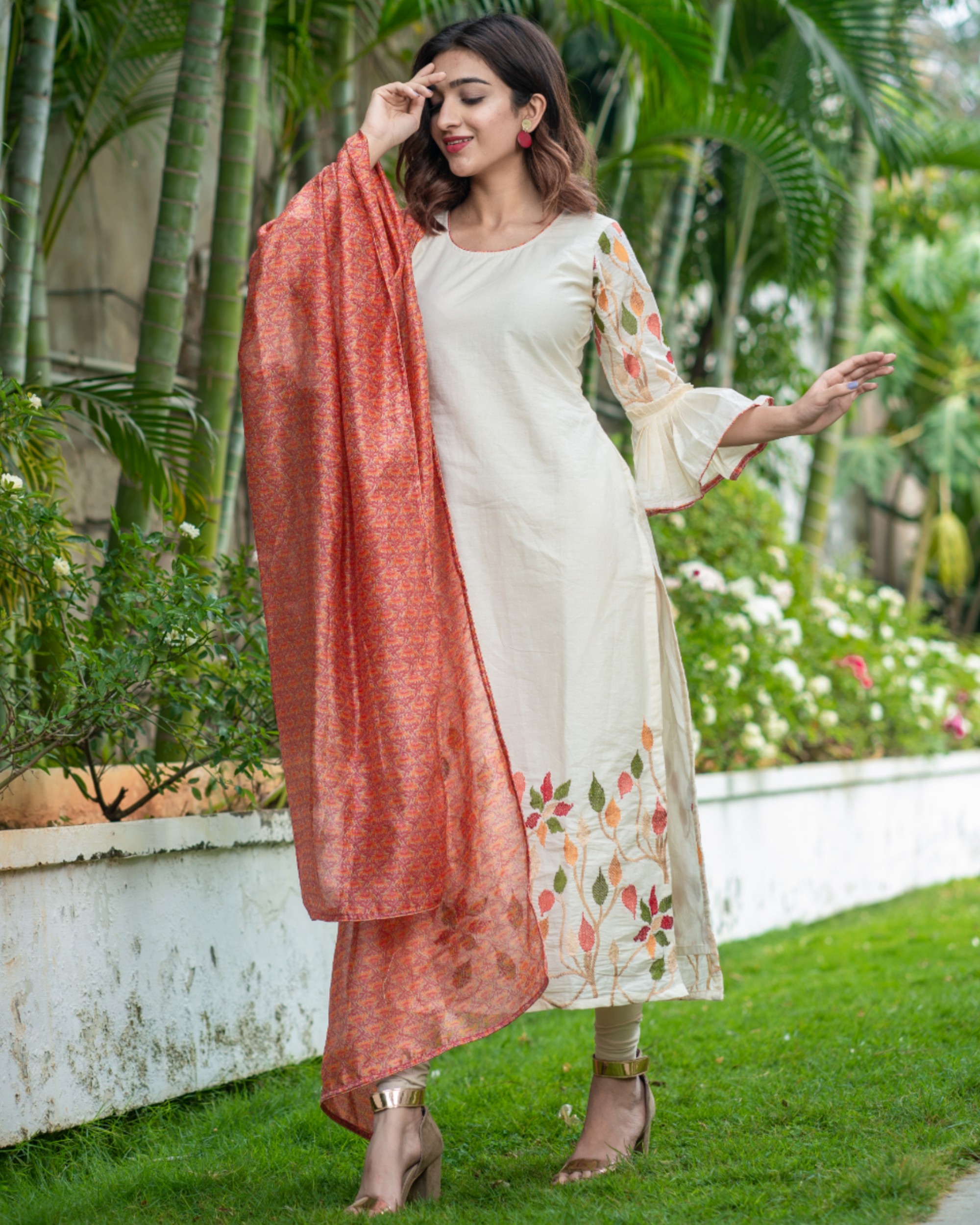 Off white floral embroidered kurta with printed chanderi dupatta set ...