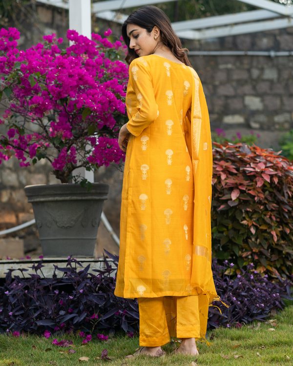 Amber yellow banarasi kurta and pants with dupatta - set of three by ...