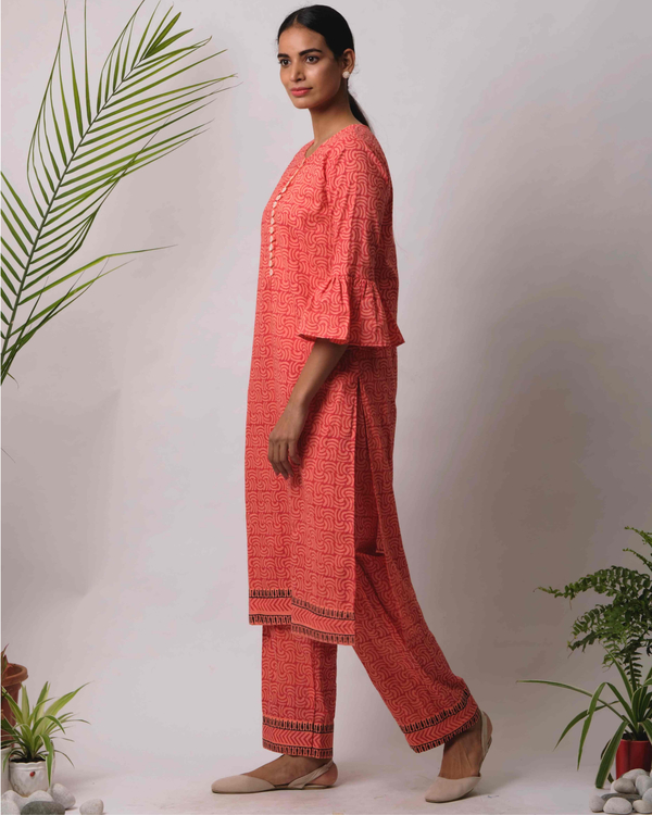 Peach hand block printed kurta and pants - set of two 3