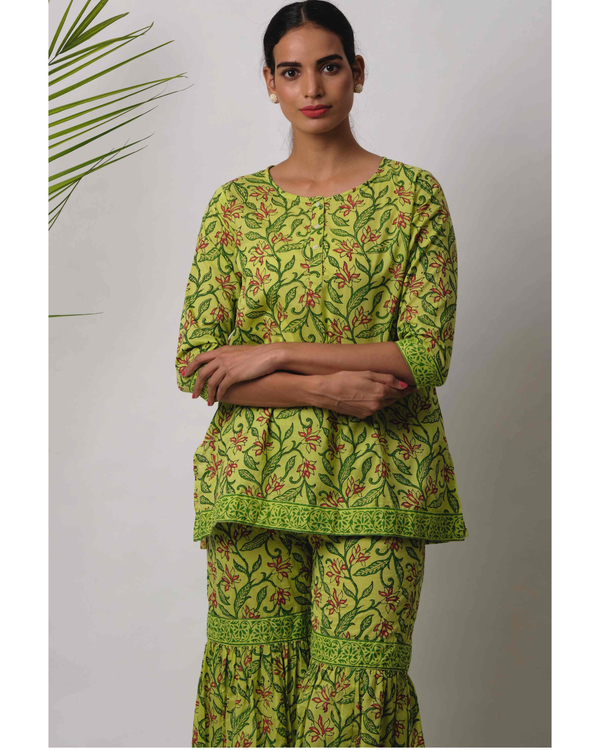 Hand block printed lime green kurta 2