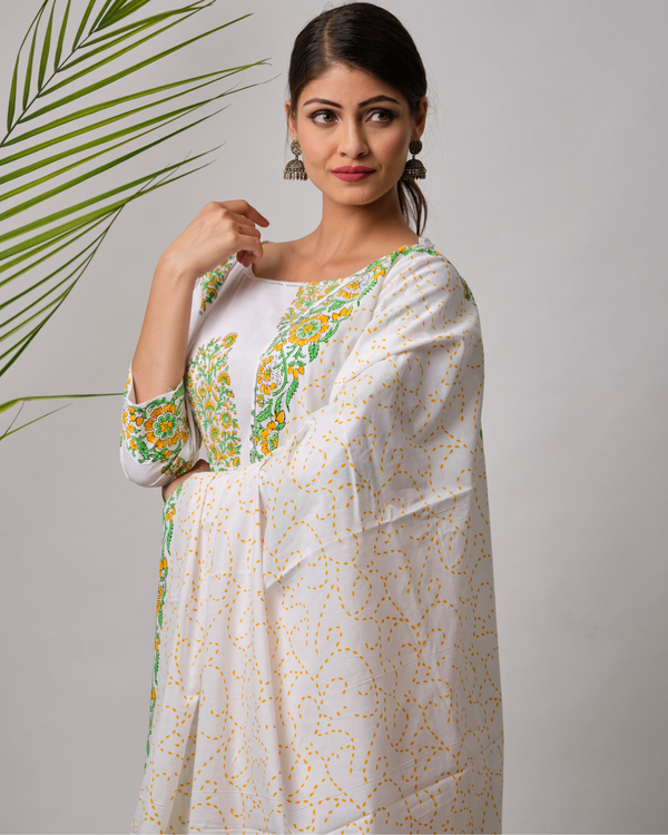 Off white and green cotton hand block printed dupatta 2