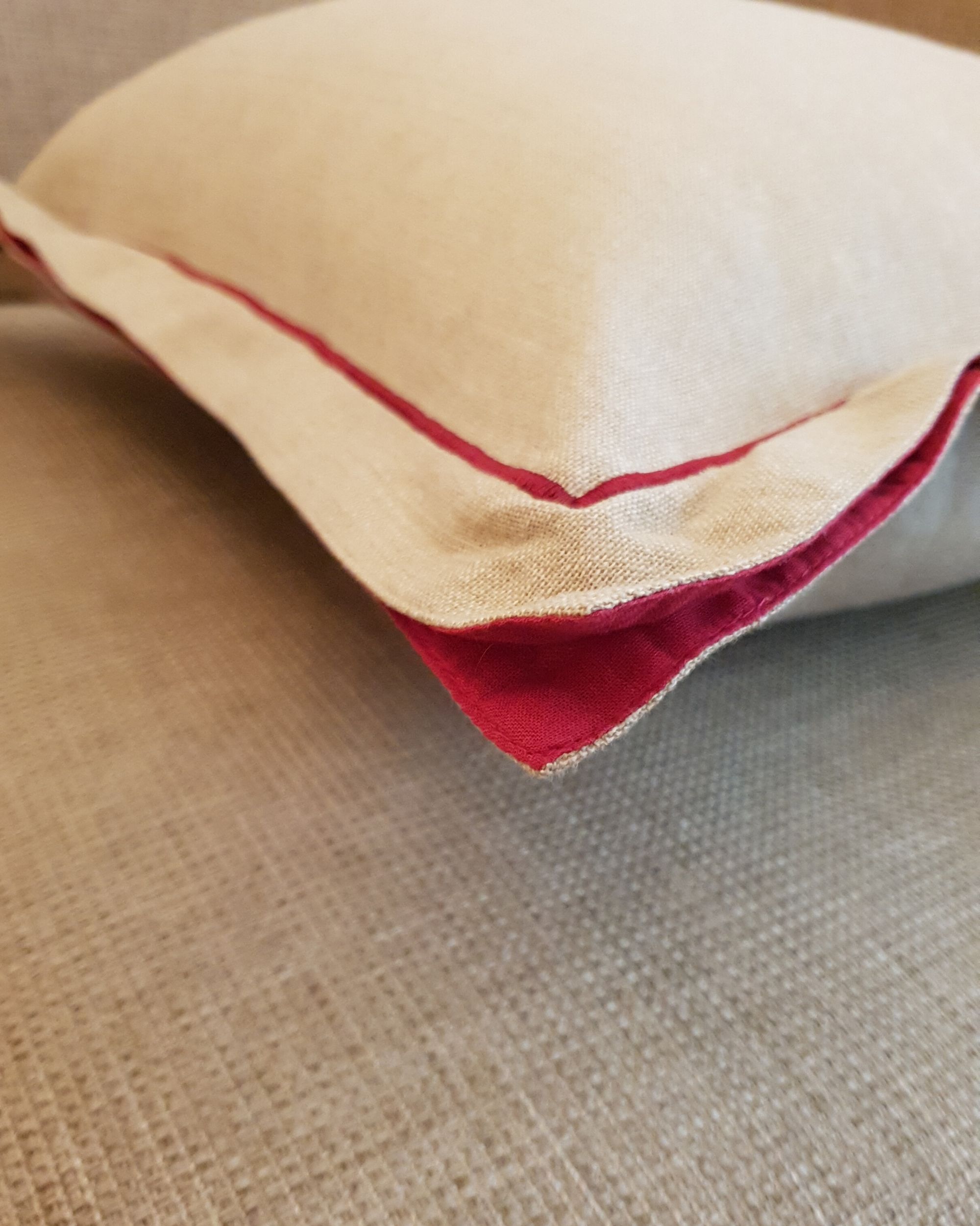 Double flange clearance pillow