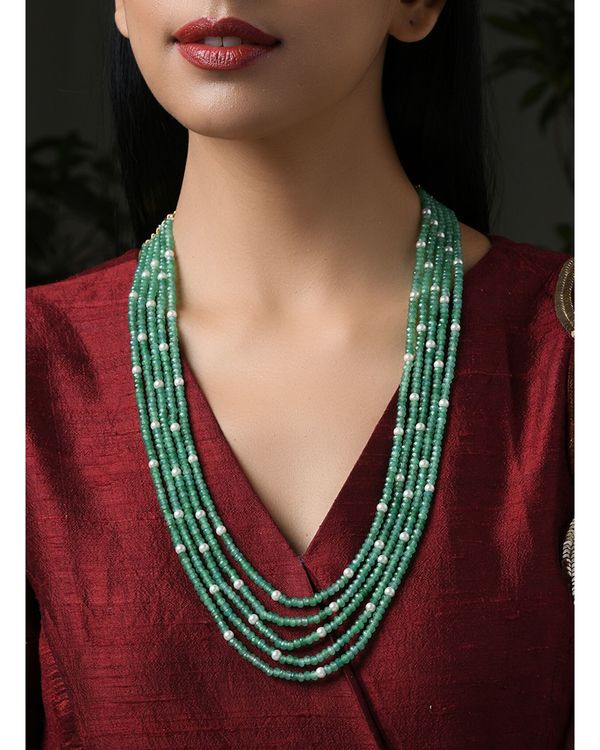 Green onyx tiered neckpiece with white pearls 2