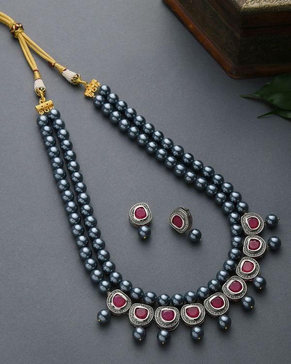 Grey shell pearls and red polki two tiered neckpiece with earrings - set of two 2