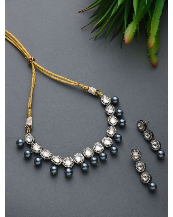 Kundan and grey shell pearls neckpiece with earrings - set of two 1