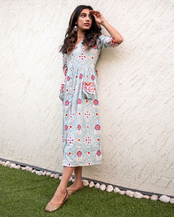 Light blue printed front open dress with patch pockets 3