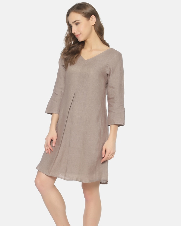 Brown mid pleated dress 2