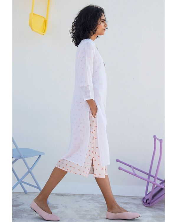 White hand block printed overlap kurta and inner slip- Set Of Two 1