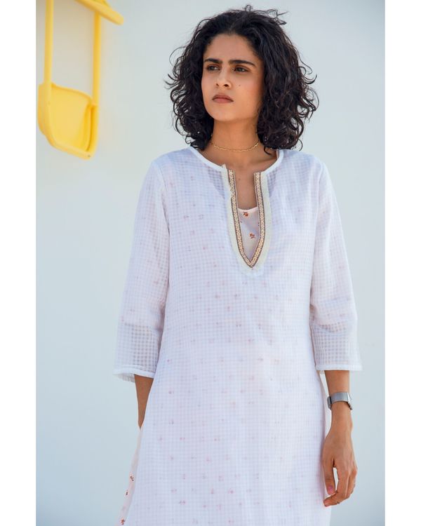 White hand block printed overlap kurta and inner slip- Set Of Two 2