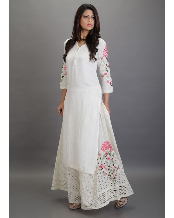Off white floral lace kurta with cutwork palazzo- Set Of Two 1