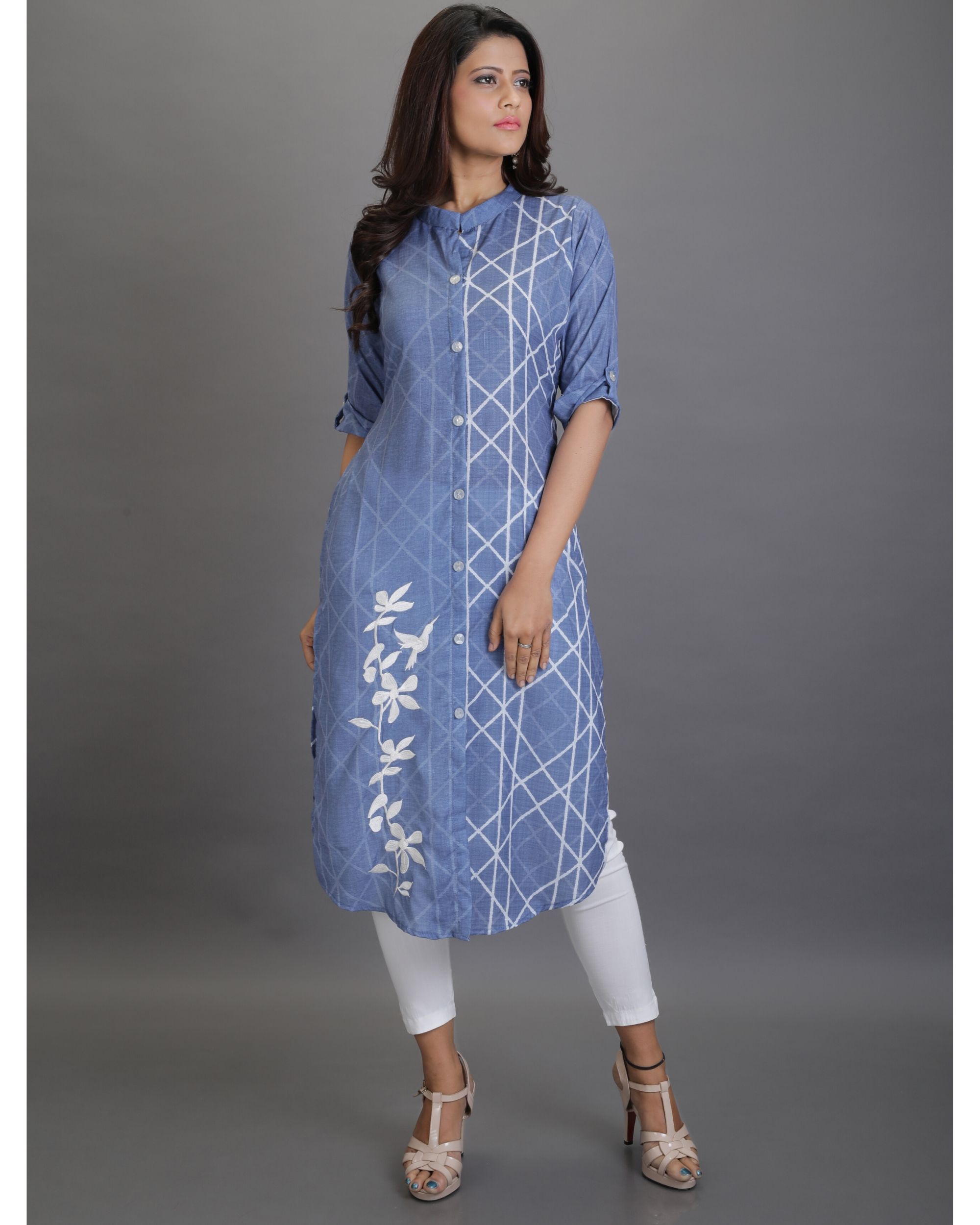 Blue embroidered button down kurta with pants- Set Of Two by Autumn Lane