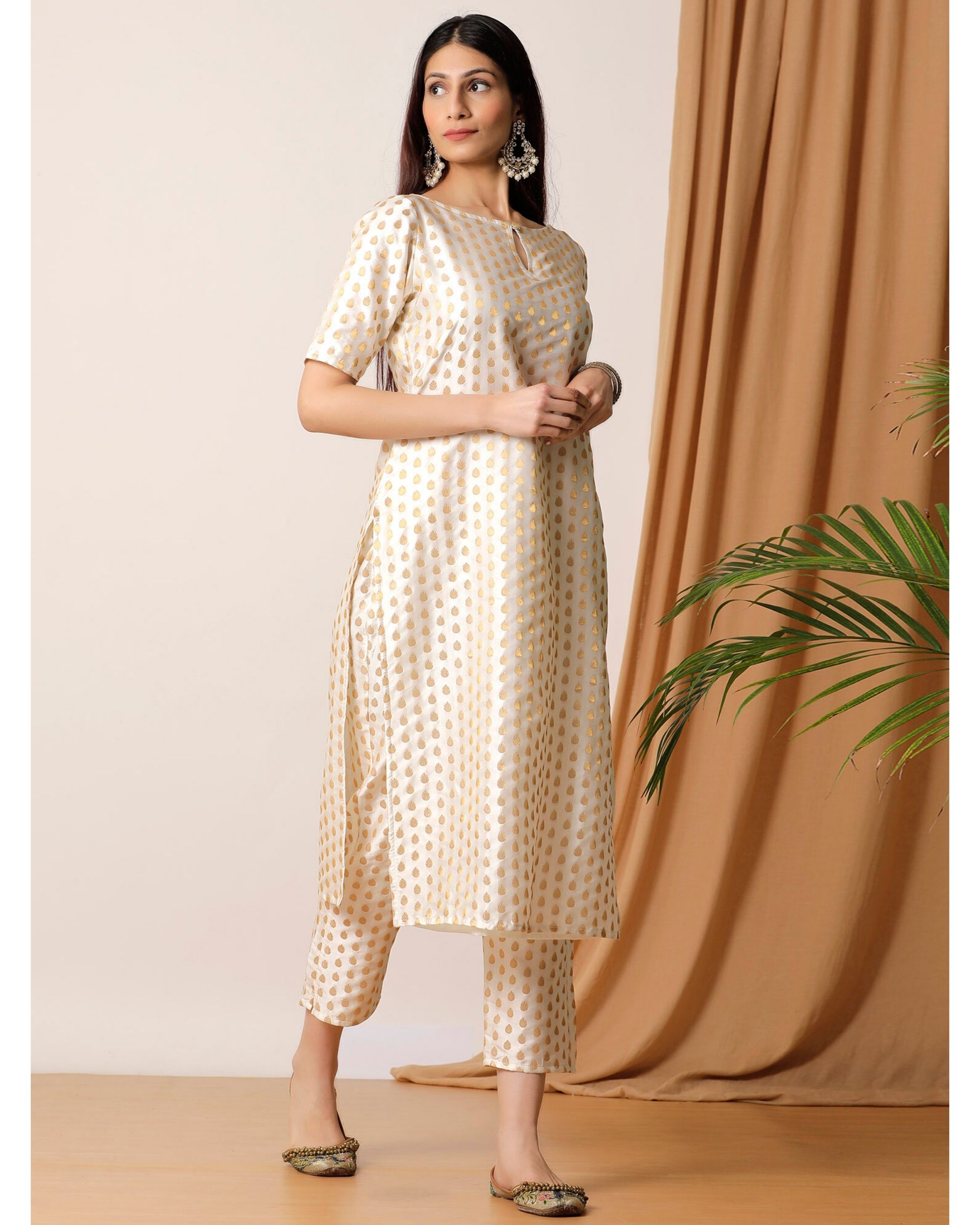 A straight cut silk kurta , teamed with narrow silk brocade pants and  georgette dupatta with lace. Look … | Long kurti designs, Salwar designs,  Silk kurti designs
