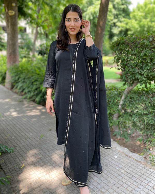 Black cotton kurta and pants with mukaish work dupatta- Set Of Three 2