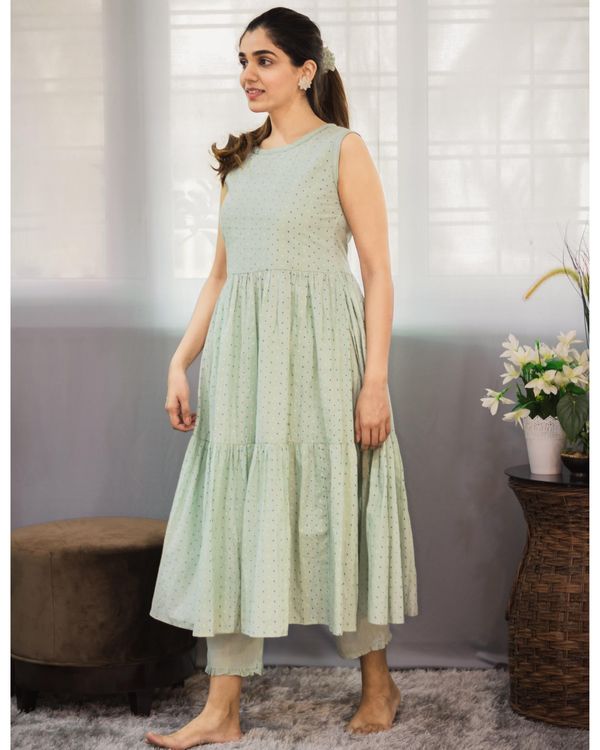 Mint green tiered kurta with pants - Set Of Two 2