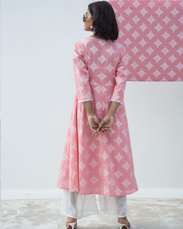 Pink zari printed flared kurta 1