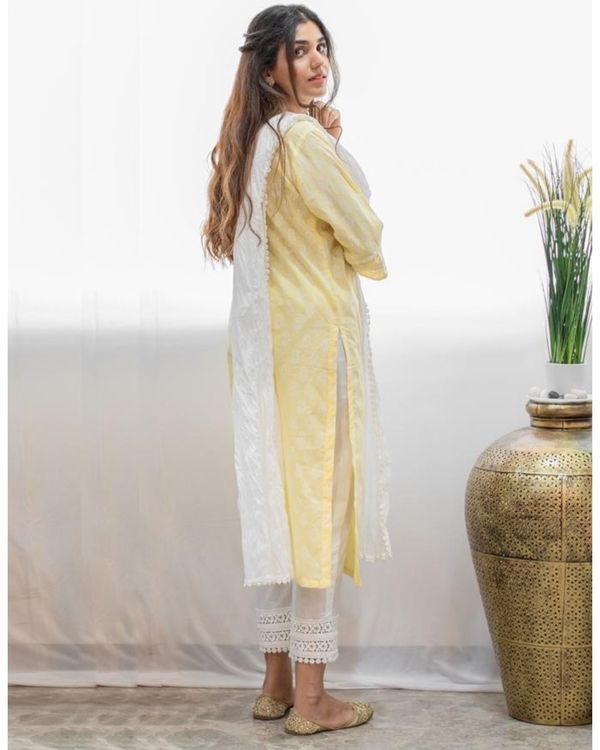 Pastel yellow khari block printed kurta with pants and crinkled dupatta - Set Of Three 3