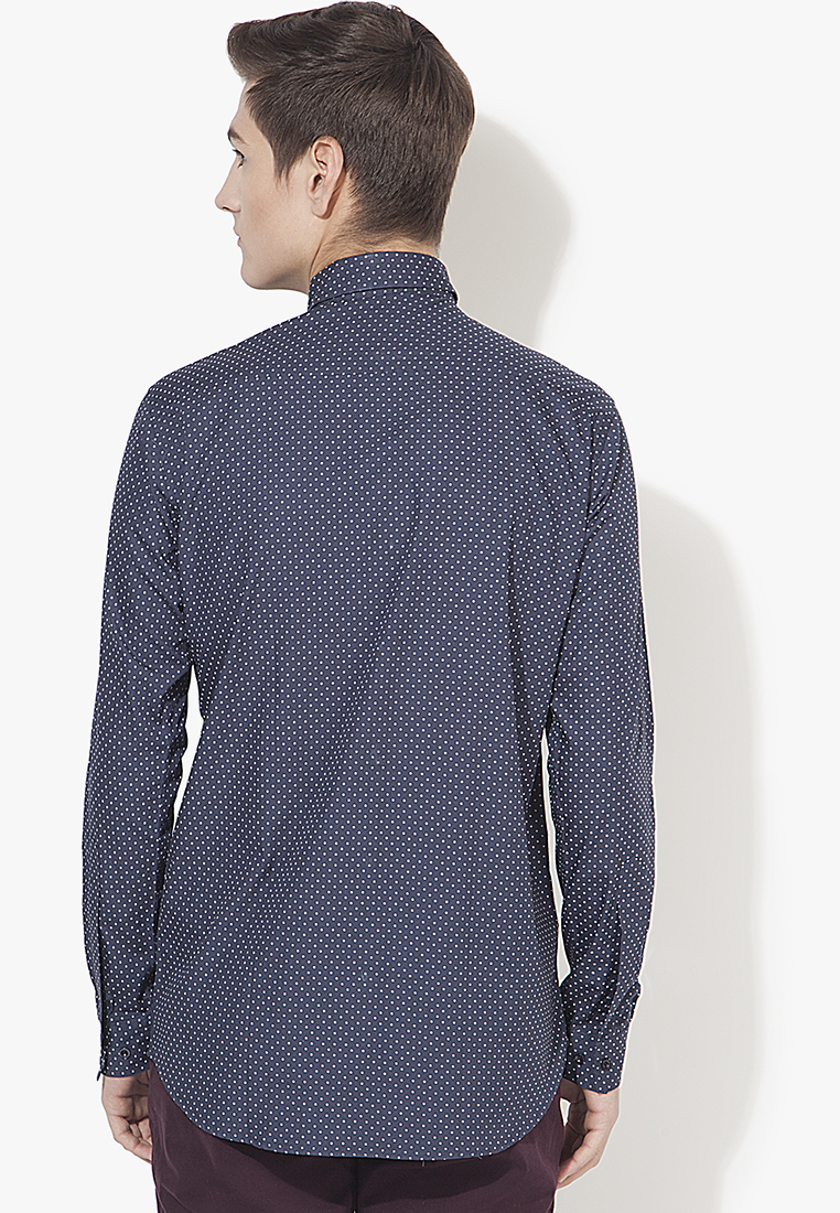 what to wear with blue polka dot shirt