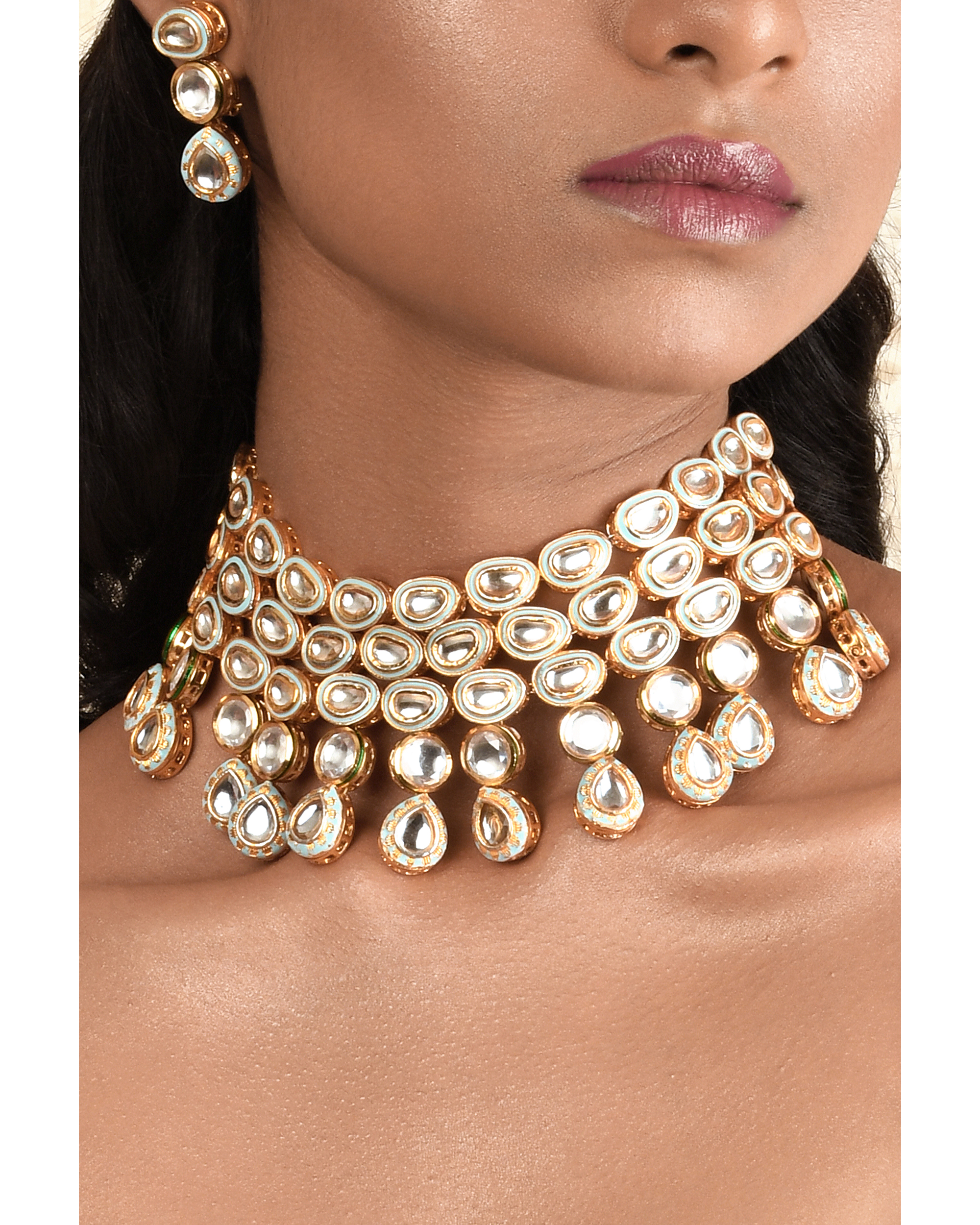 Kundan choker neckpiece with enamel detailing and earring Set Of Two