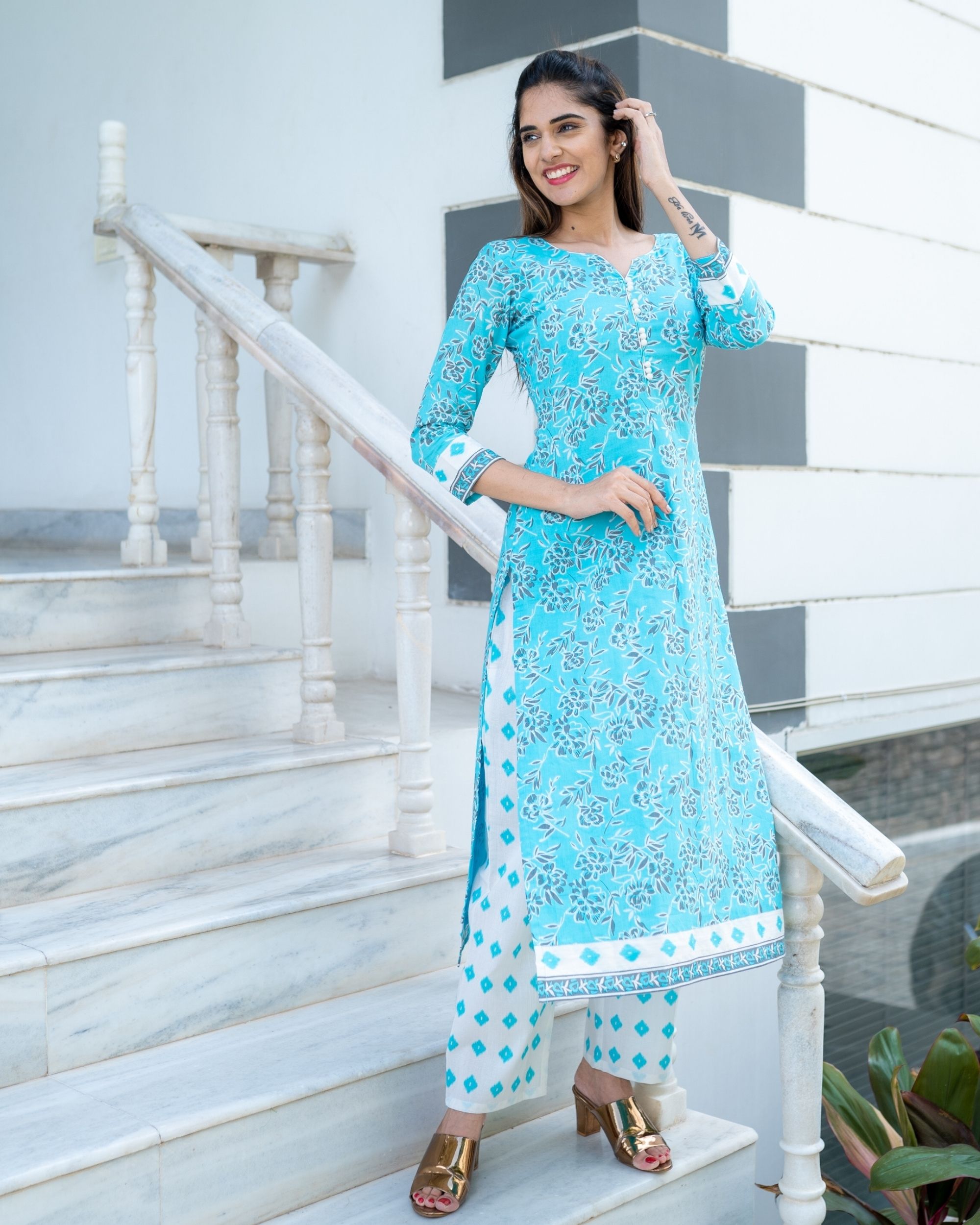 Aqua blue and white floral kurta and pants with dupatta - Set Of Three ...